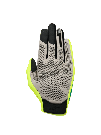 Sim Gloves Graphic 1